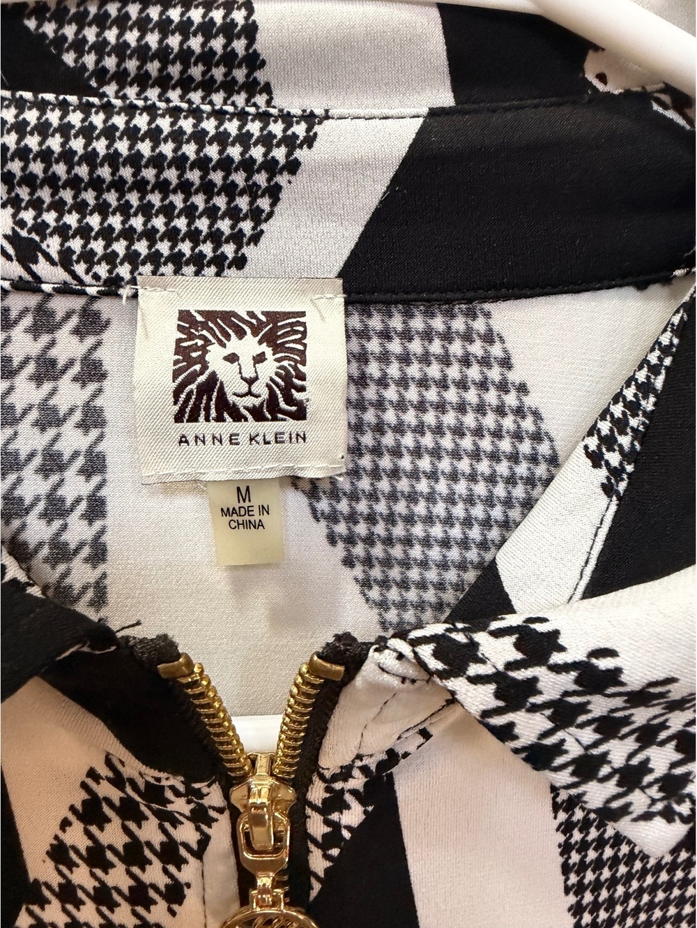 Anne Klein Long Sleeve Zip Up Shirt - Picture 3 of 5